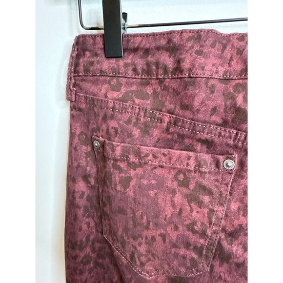 Gloria Vanderbilt Women’s Rail Straight Jeans Size 10 Short Leopard Print - Picture 10 of 10